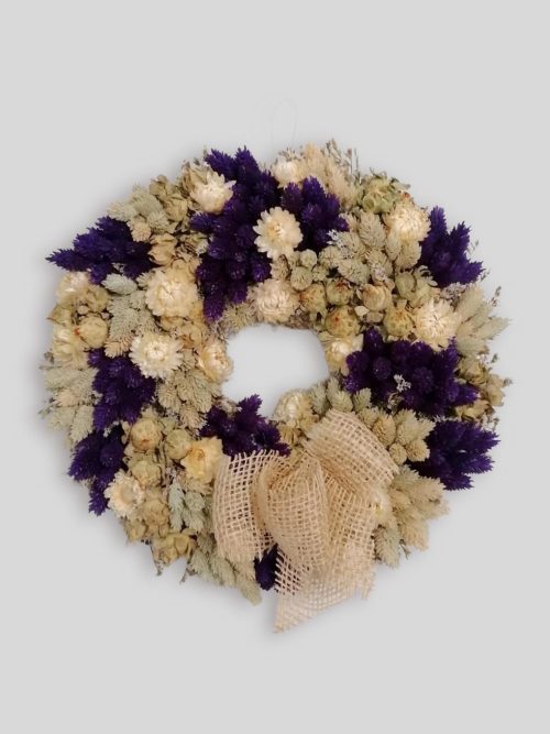 Lila fénymagos szárazvirág koszorú